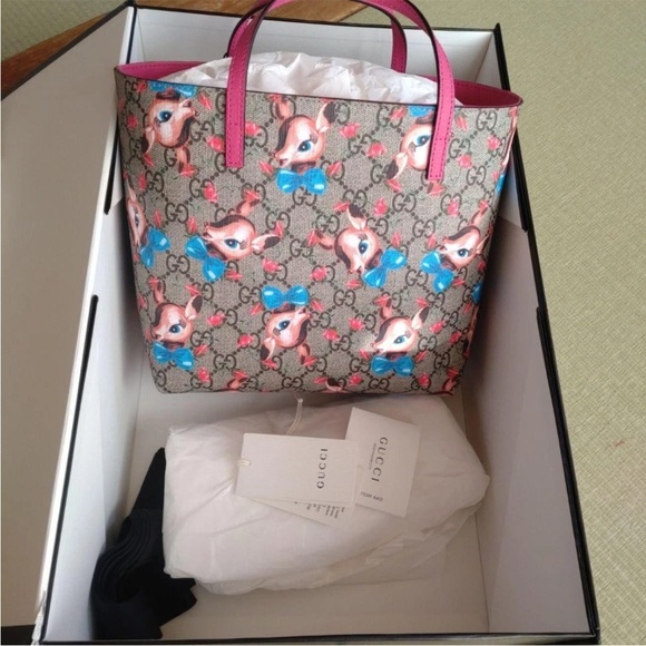 Gucci Handbags - Gucci Pink and Blue Patterned Women's Bag